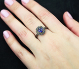 Чудесное серебряное кольцо с синими сапфирами Серебро 925
