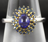 Замечательное серебряное кольцо с синими сапфирами Серебро 925