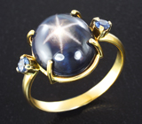 Золотое кольцо cо звездчатым 8 карат и синими сапфирами Золото
