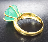 Золотое монументальное кольцо с крупным уральским изумрудом 8,9 карата и бриллиантами Золото