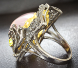 Серебряное кольцо с розовым кварцем и перидотами