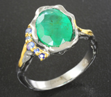 Серебряное кольцо с ярким изумрудом 2,42 карата и синими сапфирами Серебро 925