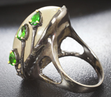 Серебряное кольцо с рутиловым кварцем и диопсидами Серебро 925