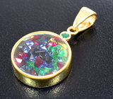 Золотой драгоценный кулон-калейдоскоп с кристаллами сапфиров, изумрудов и рубинов под сапфировыми стеклами Золото