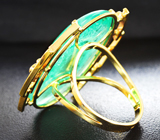 Золотое кольцо с уникальным кабошоном уральского изумруда 32,08 карата и бриллиантами Золото