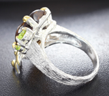Серебряное кольцо с резным цитрином 17+ карат и перидотами Серебро 925
