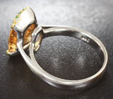 Серебряное кольцо с персиковым гранатом 4,54 карата и цаворитами Серебро 925