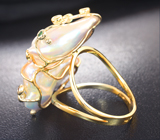 Золотое кольцо с морским жемчугом барокко 27,14 карата, цаворитами и разноцветными сапфирами! Исключительный люстр Золото