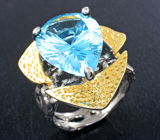 Серебряное кольцо с голубым топазом лазерной огранки 13,5 карата 