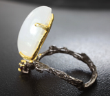Серебряное кольцо с лунным камнем и мозамбикским гранатом Серебро 925