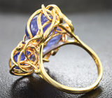 Золотое кольцо с крупными насыщенными танзанитами 14,43 карата и синими сапфирами Золото