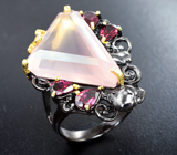 Сеебряное кольцо с розовым кварцем 26+ карата, родолитами и черными шпинелями Серебро 925