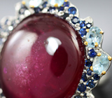 Серебряное кольцо с рубином 31,6 карата, аквамаринами и синими сапфирами Серебро 925