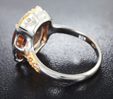 Серебряное кольцо с медовым турмалином 8,85 карата и желтыми сапфирами Серебро 925