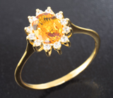 Золотое кольцо с чистейшим желтым сапфиром 1,07 карата и бесцветными цирконами Золото