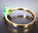 Золотое кольцо с уральским изумрудом высоких характеристик 0,65 карата Золото
