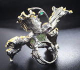 Серебряное кольцо с резным празиолитом 34,7 карата, родолитом и изумрудами Серебро 925