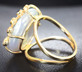 Золотое кольцо с морской жемчужиной барокко 18,31 карата, цаворитами и разноцветными сапфирами Золото