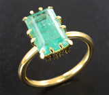 Золотое кольцо с уральским изумрудом 4,2 карата Золото