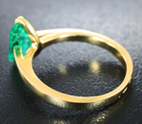 Золотое кольцо с ярким уральским изумрудом без облагораживания 1,01 карата Золото