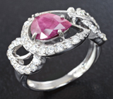 Элегантное серебряное кольцо с рубином