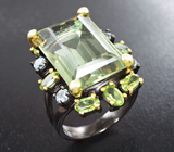 Серебряное кольцо с зеленым аметистом 24+ карат, перидотами и голубыми топазами Серебро 925