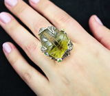 Серебряное кольцо с резным лимонным цитрином 37,39 карата, изумрудами и цаворитами Серебро 925