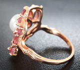 Ажурное серебряное кольцо с жемчужиной и розовыми турмалинами