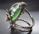 Серебряное кольцо с хризопразом 30+ карат, перидотами и голубыми топазами
