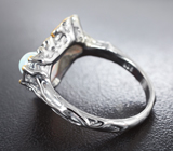 Серебряное кольцо с кристаллическим эфиопским опалом 3,34 карата и сапфирами