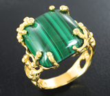 Золотое кольцо с уральским малахитом 14,55 карата и бриллиантами Золото