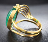 Золотое стильное кольцо с уральским изумрудом 6,28 карата и бриллиантом Золото
