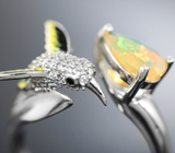 Прелестное серебряное кольцо с ограненным эфиопским опалом, черными шпинелями и цветной эмалью Серебро 925