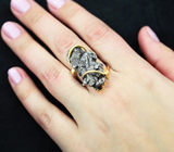 Золотое кольцо с осколком метеорита Кампо-дель-Сьело 85,65 карата, черным и бесцветным бриллиантами Золото
