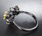 Серебряное кольцо с ограненным опалом, аметистами и родолитами