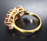 Кольцо с апатитами падпараджа 4,11 карата, шпинелями и бриллиантами Золото