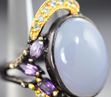 Серебряное кольцо с халцедоном, аметистами и бесцветными топазами Серебро 925