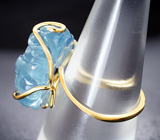 Золотое кольцо с насыщенно-синим резным аквамарином 19,16 карата Золото