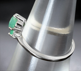 Прелестное серебряное кольцо с изумрудами Серебро 925