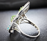Ажурное серебряное кольцо с пренитом, перидотом, золотистыми турмалинами и голубыми цирконами Серебро 925