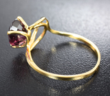Золотое кольцо с родолитом топовой огранки 3,21 карата Золото