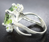 Серебряное кольцо с зеленым аметистом 8+ карат и перидотами Серебро 925