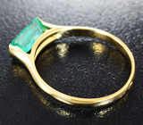 Золотое кольцо с уральским изумрудом 0,87 карата Золото