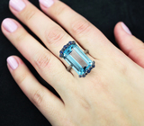 Серебряное кольцо с голубым топазом 20,94 карата и синими сапфирами Серебро 925