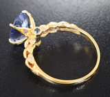 Золотое кольцо с танзанитом 2,75 карата и бриллиантами Золото