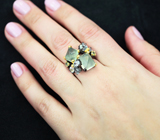 Серебряное кольцо с пренитом, голубыми топазами и перидотами