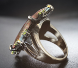 Серебряное кольцо с мукаитом, голубыми топазами и перидотами Серебро 925