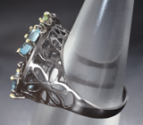 Серебряное кольцо с голубыми топазами и перидотами Серебро 925