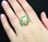 Превосходное серебряное кольцо c жемчугом и изумрудами Серебро 925