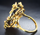 Золотое кольцо с опаловой камеей на ониксе 14,44 карата, цаворитами и розовыми сапфирами Золото